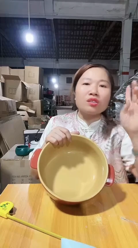 3112瑕疵不圆咖色锅不带盖