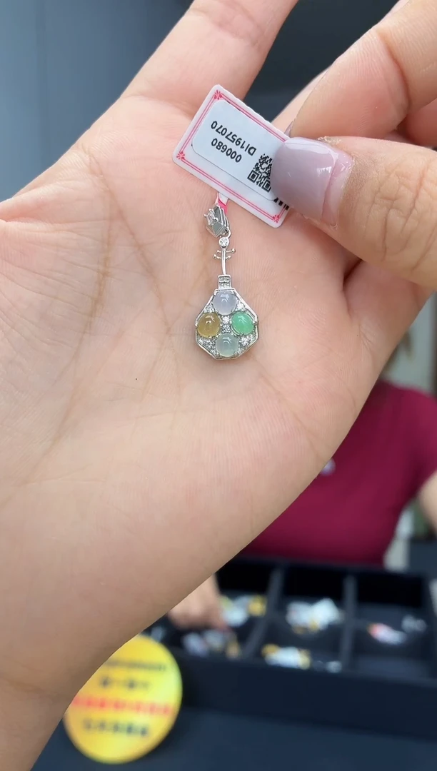 吊坠(不含链)银S925镶嵌翡翠11111111