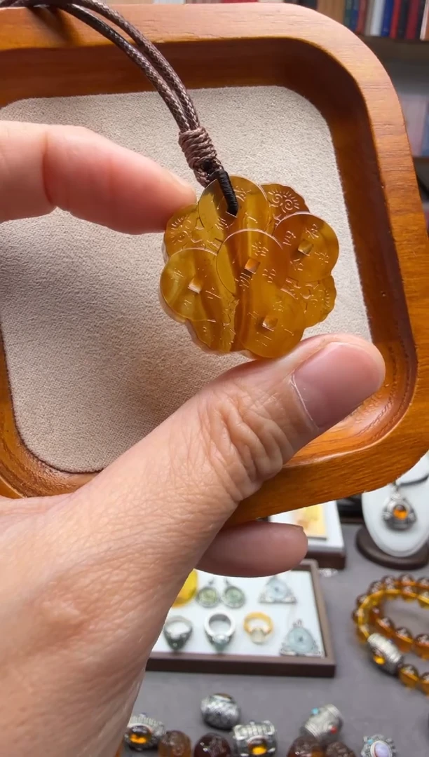 琥珀颈饰未镶嵌吉语佩吊坠