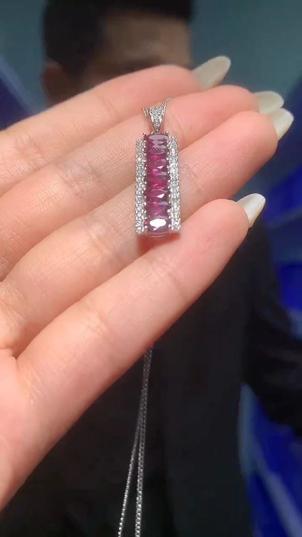 吊坠(赠链)银S925镶嵌石榴石【宝石世家严选】