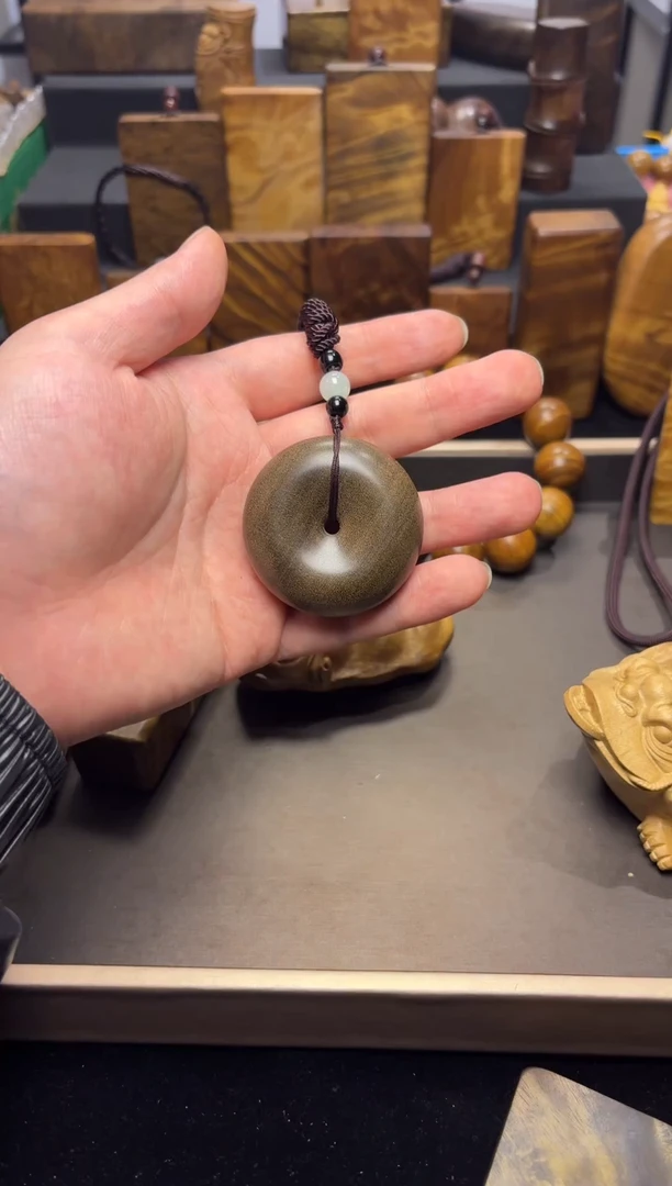 【闪购商品】楠木（金丝楠）其他平安扣大94