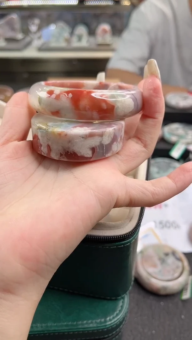 未镶嵌手镯石英质玉尘*丷圈口（赠品镯心）