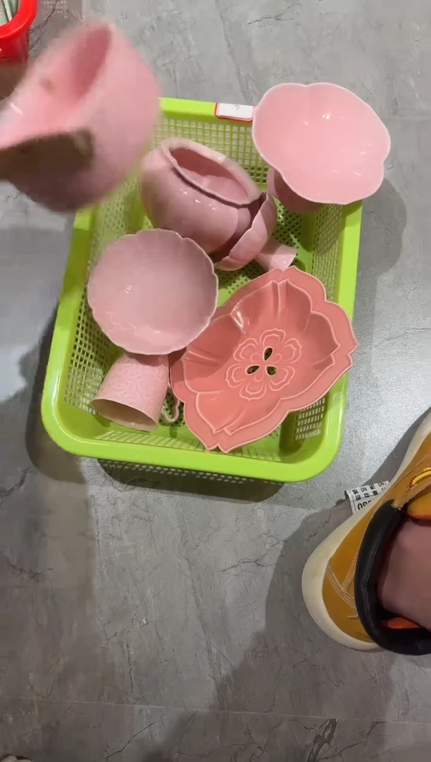 微瑕商品，介意勿拍 套组