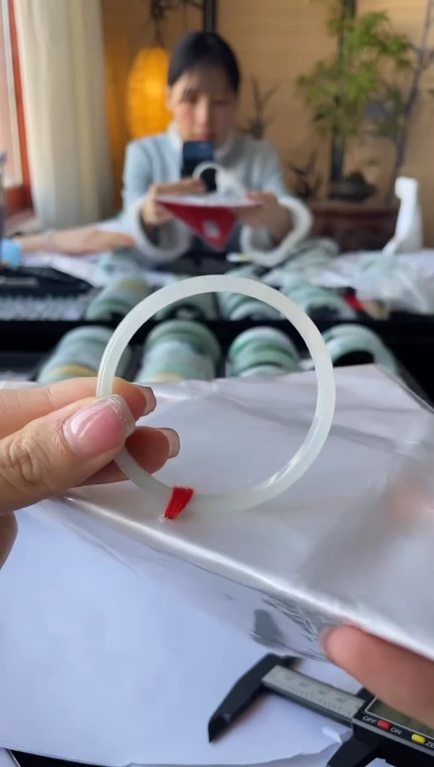 【闪购商品】翡翠手镯未镶嵌L圈口52+编号2