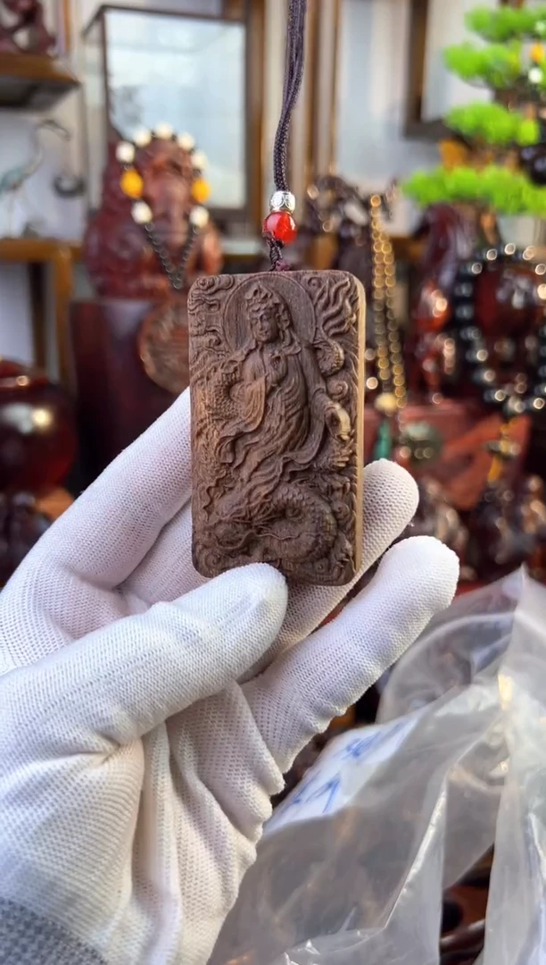 【闪购商品】木玉龙观音脖挂牌可做挂件