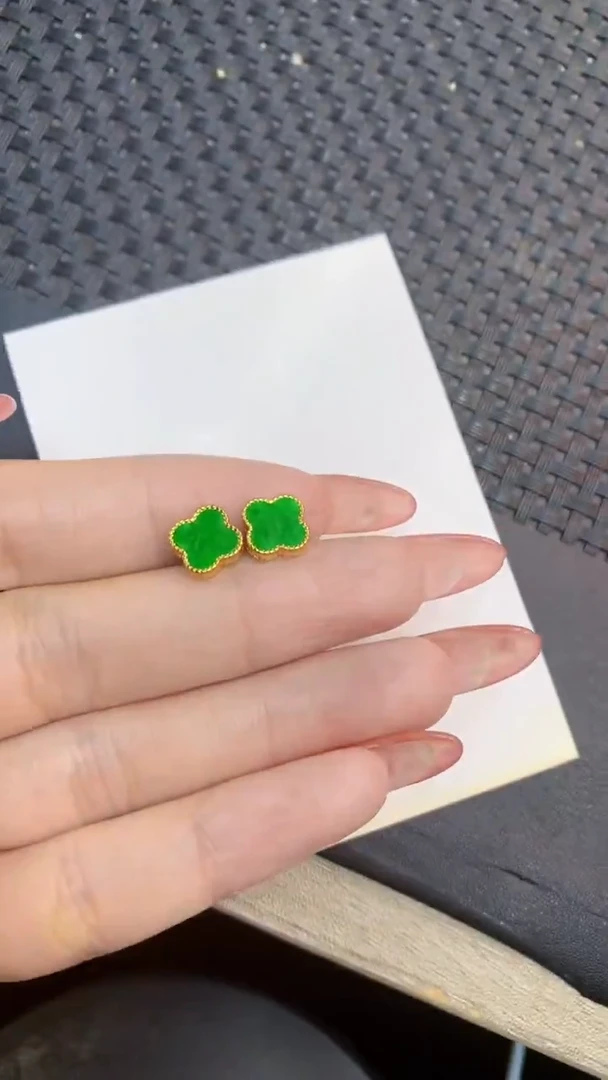 颈饰未镶嵌翡翠1