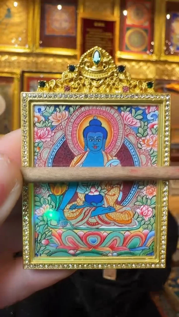 吊坠药老师---热贡纯手绘