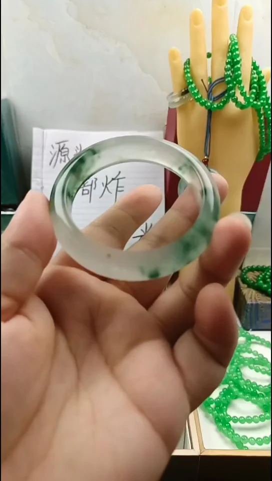 手镯玛瑙/玉髓未镶嵌手镯