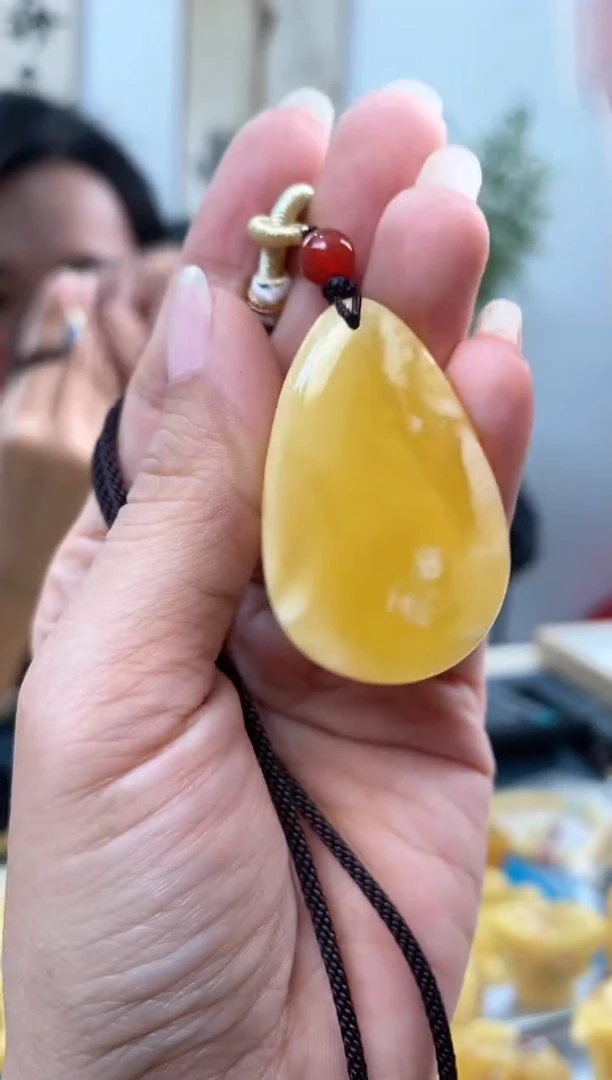 【闪购商品】蜜蜡裸石未镶嵌天然琥珀蜜蜡