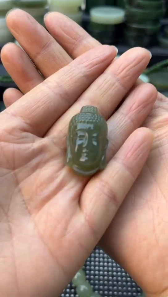 未镶嵌和田玉珠宝半成品佛