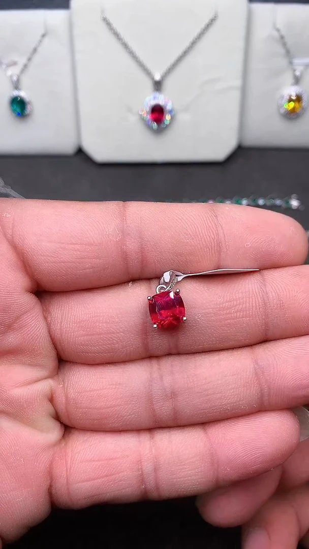 【闪购商品】红宝石颈饰银S925镶嵌·····