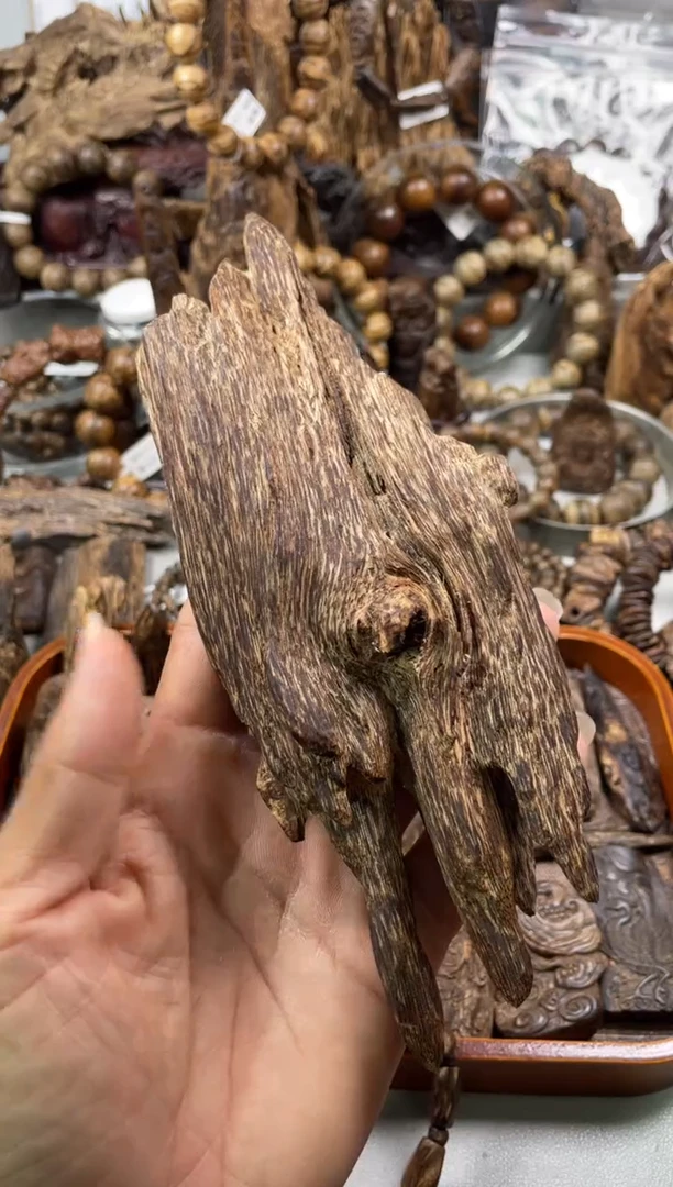 沉香沉香碎屑达拉干  沉香56.8