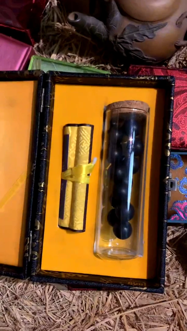 阴沉木润玉潭精品专属摆件