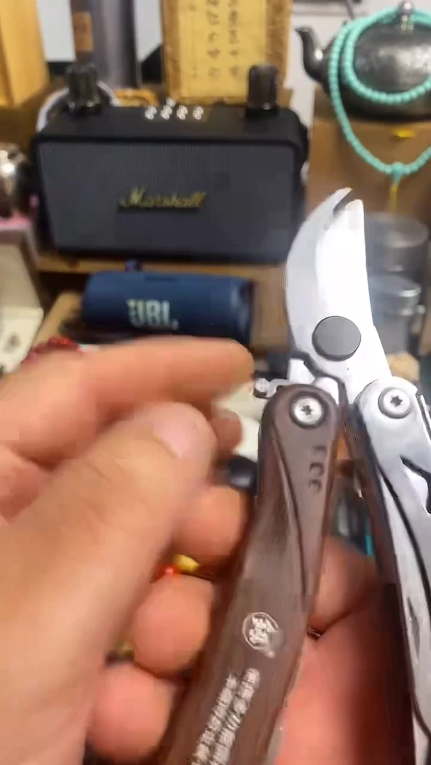 瓷片闪购商品   如图所示