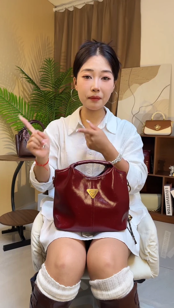 牛皮（革）红色手提轻奢女包