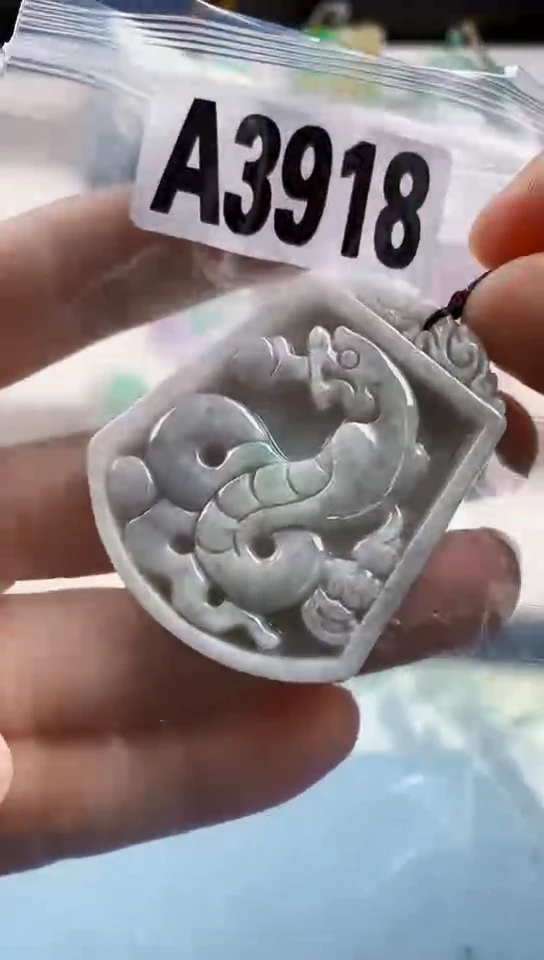 翡翠未镶嵌颈饰天然翡翠吊坠挂件