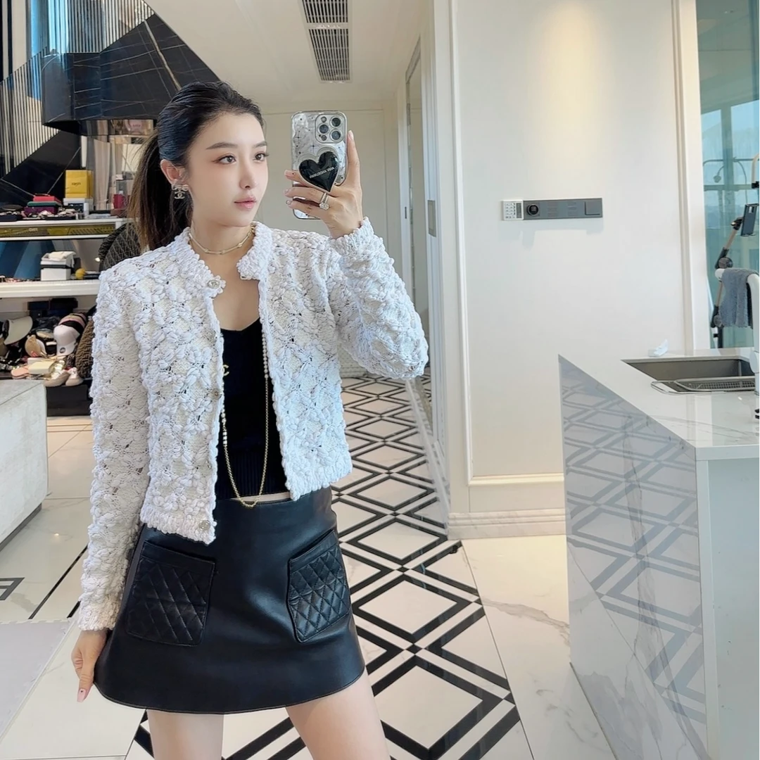 Luna香香重工钩花镂空短款针织衫