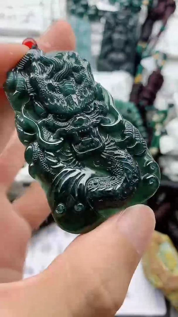 翡翠未镶嵌颈饰88888888888