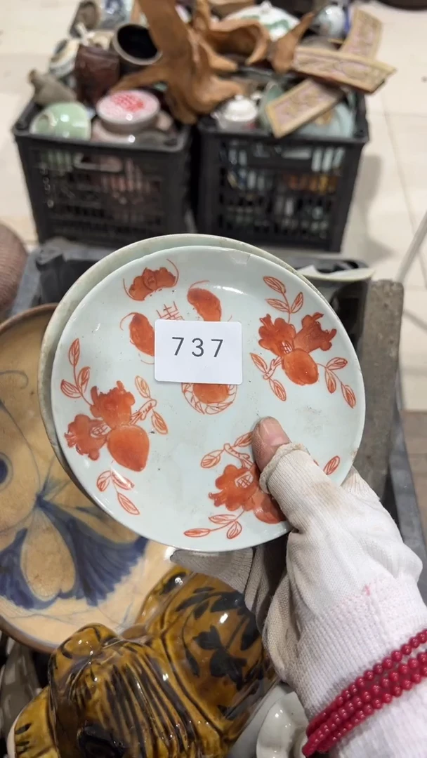陶瓷万****。工艺品0915737