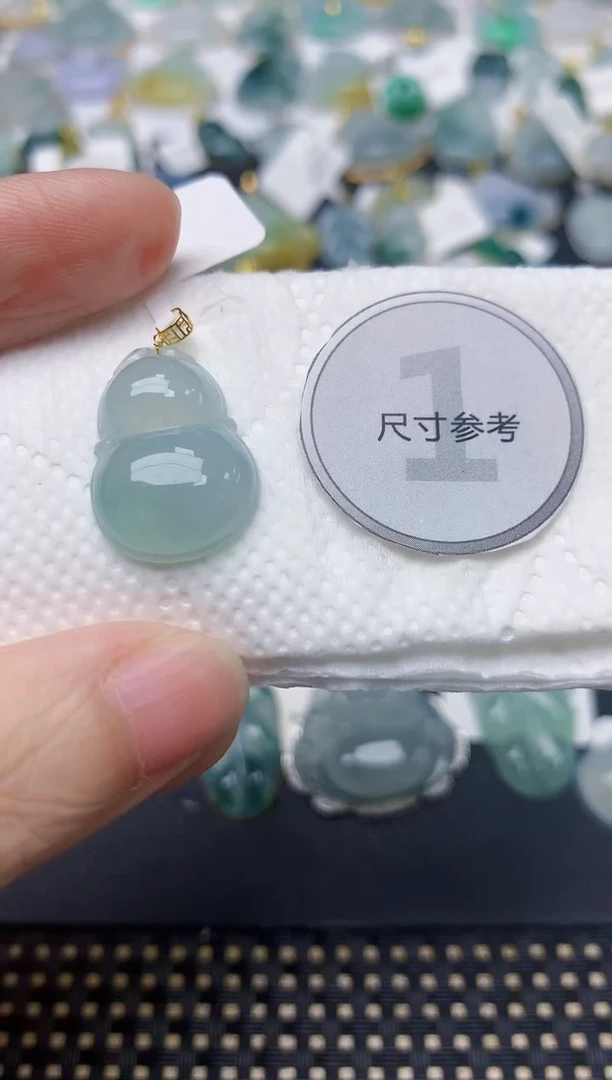 颈饰18K金镶嵌翡翠天然缅甸A货翡翠