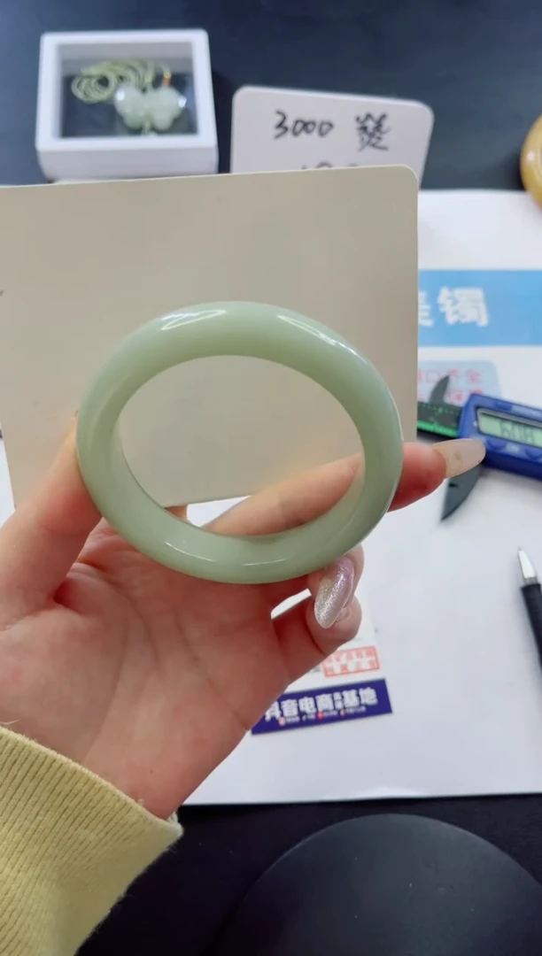 未镶嵌手镯石英质玉多样性发货A30