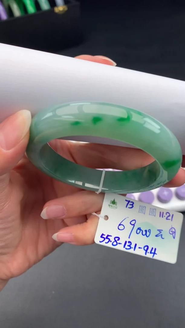 未镶嵌手镯翡翠翡翠自带#送人#，假一赔三