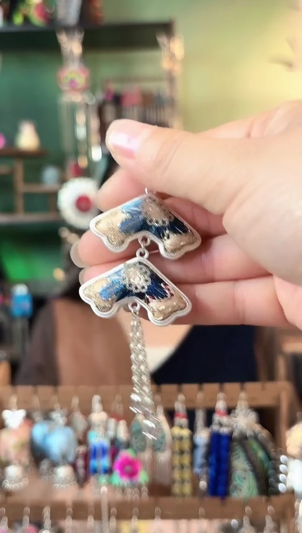 织绣彩云南阁非遗老绣557