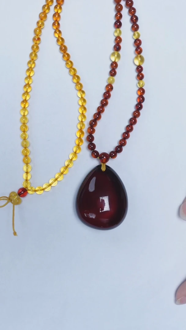 未镶嵌颈饰琥珀血珀水滴吊坠