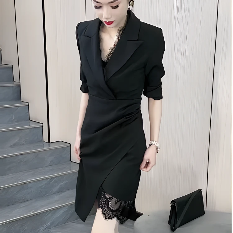 法式名媛高级感连衣裙女时尚洋气早春新款蕾丝拼接修身显瘦西服裙