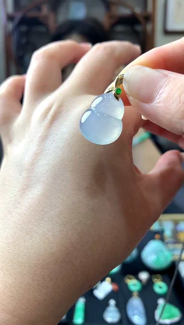 翡翠18K金镶嵌吊坠(不含链)挂件