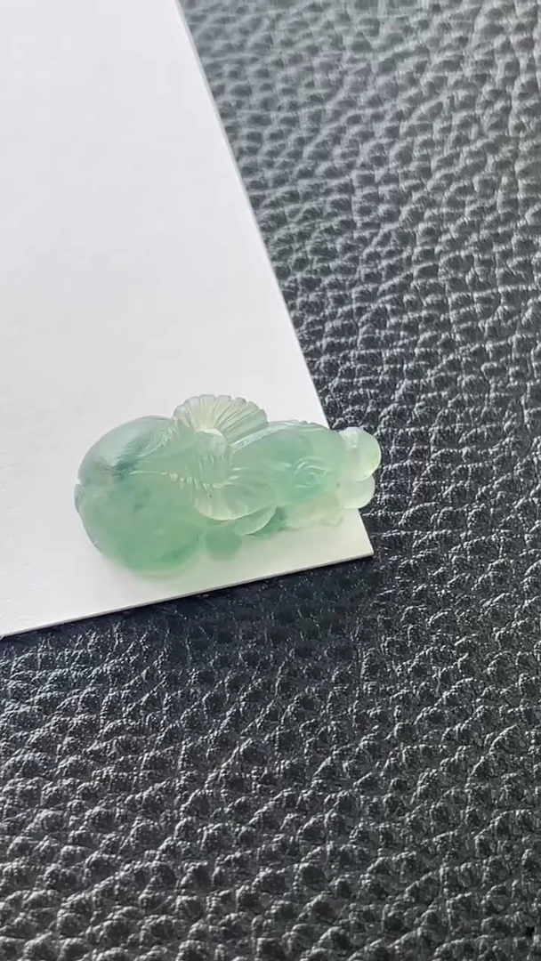 定制翡翠未镶嵌牛牛800+80