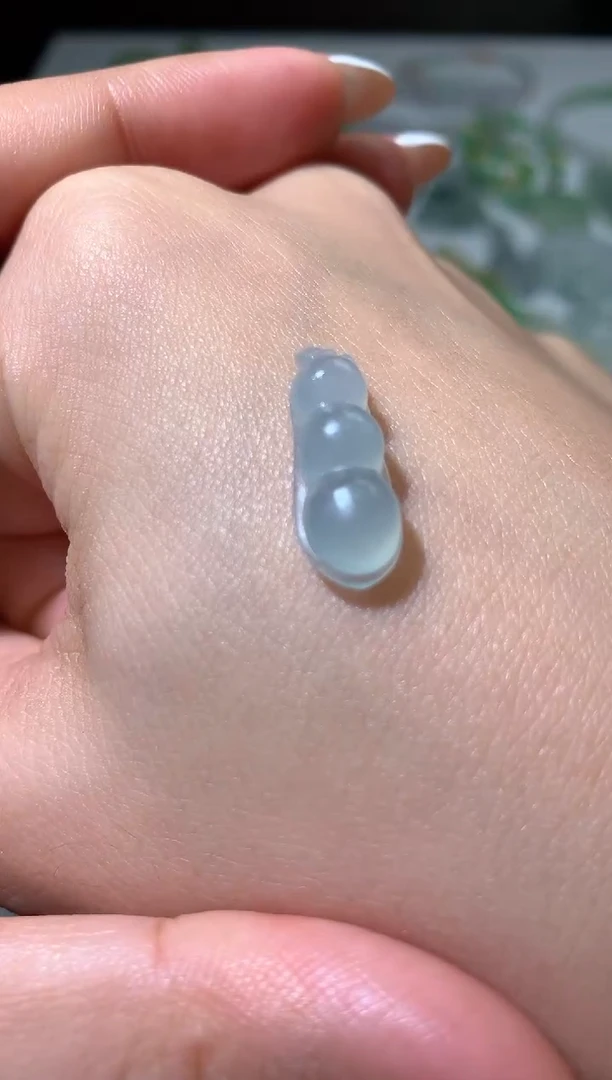 未镶嵌定制翡翠毛货