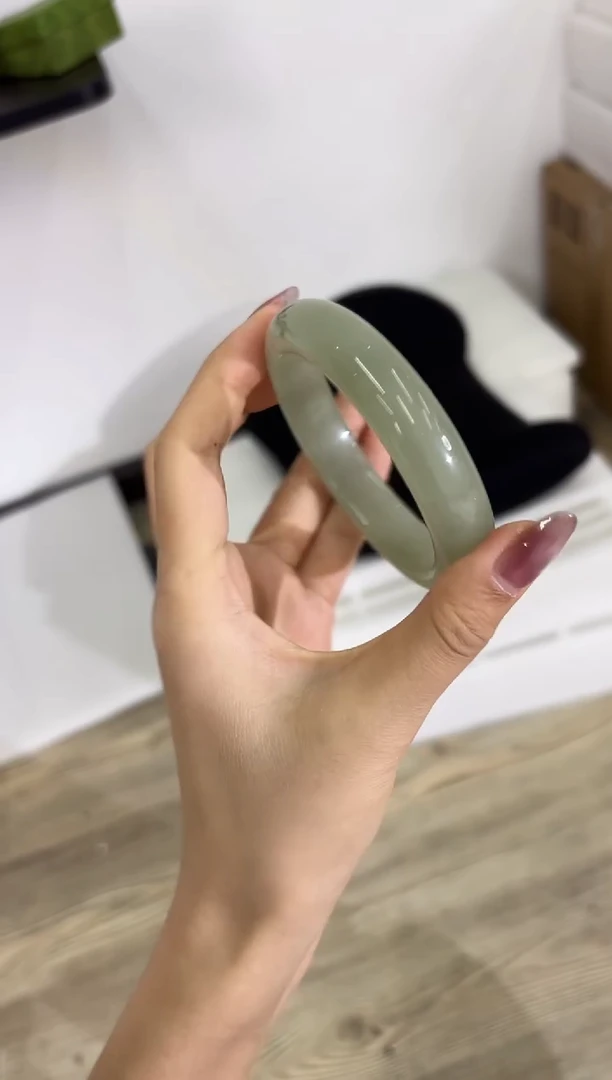 未镶嵌手镯石英质玉187-60D
