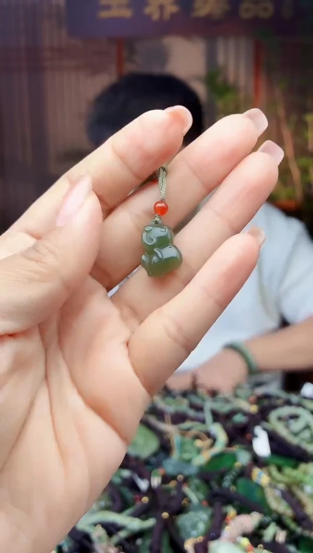 颈饰未镶嵌和田玉多样性发货拍一发一