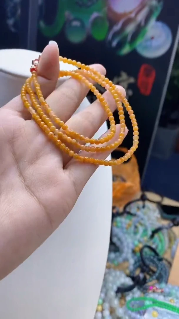 颈饰未镶嵌翡翠珠串