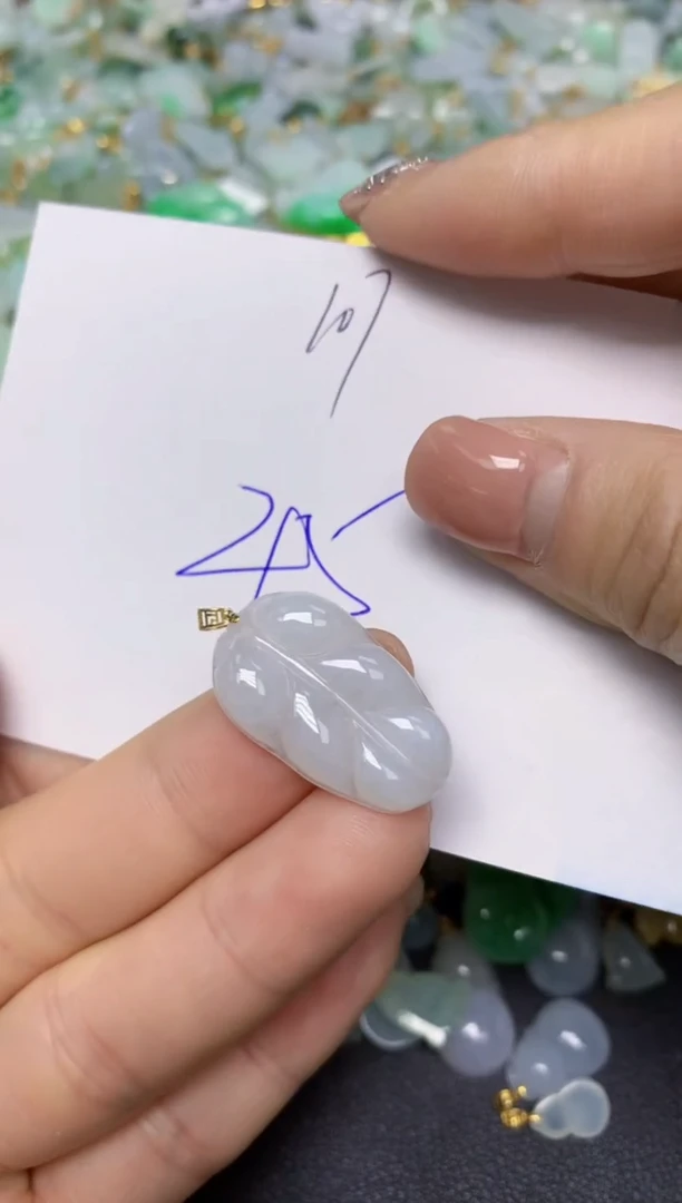 【闪购商品】翡翠挂件18K金镶嵌 天然翡翠A货