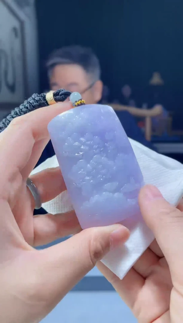 吊坠(赠链)未镶嵌翡翠翡翠