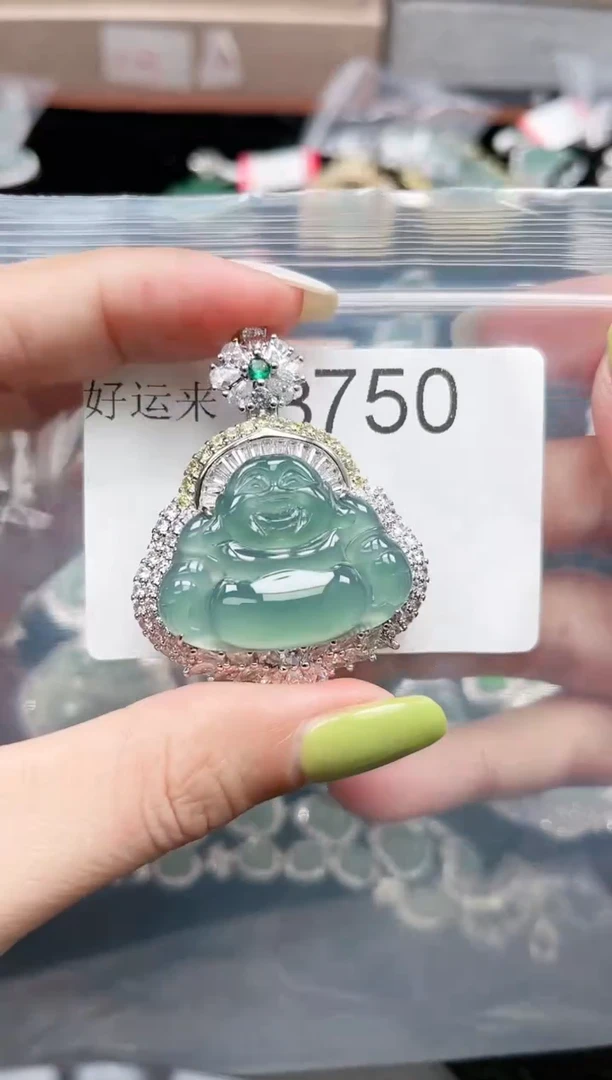 【闪购商品】翡翠颈饰未镶嵌750赠皮绳