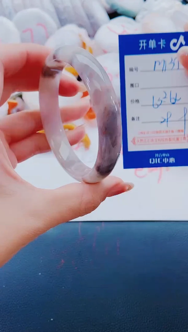 未镶嵌手镯石英质玉M135-62-63