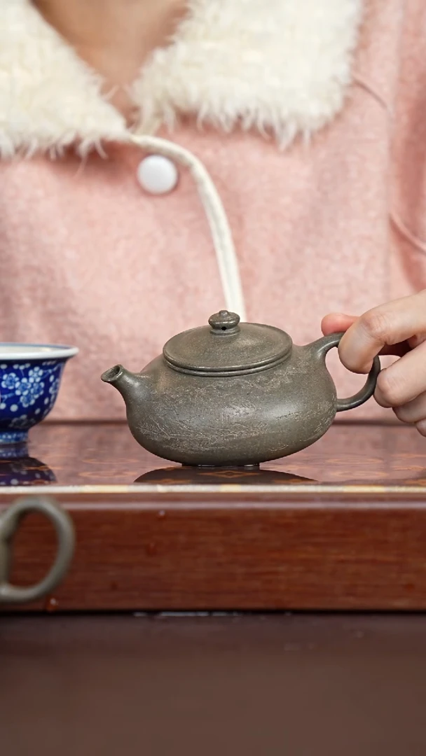 茶壶紫砂全砂95纯蟹壳青刻绘寒江-175cc