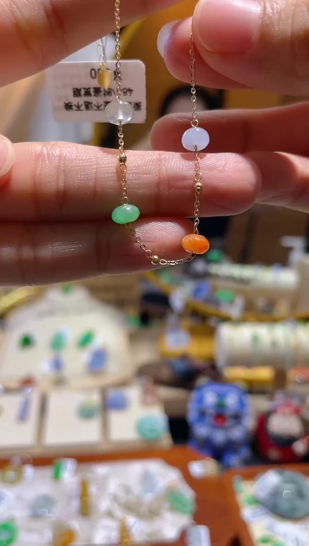 翡翠18K金镶嵌颈饰手链