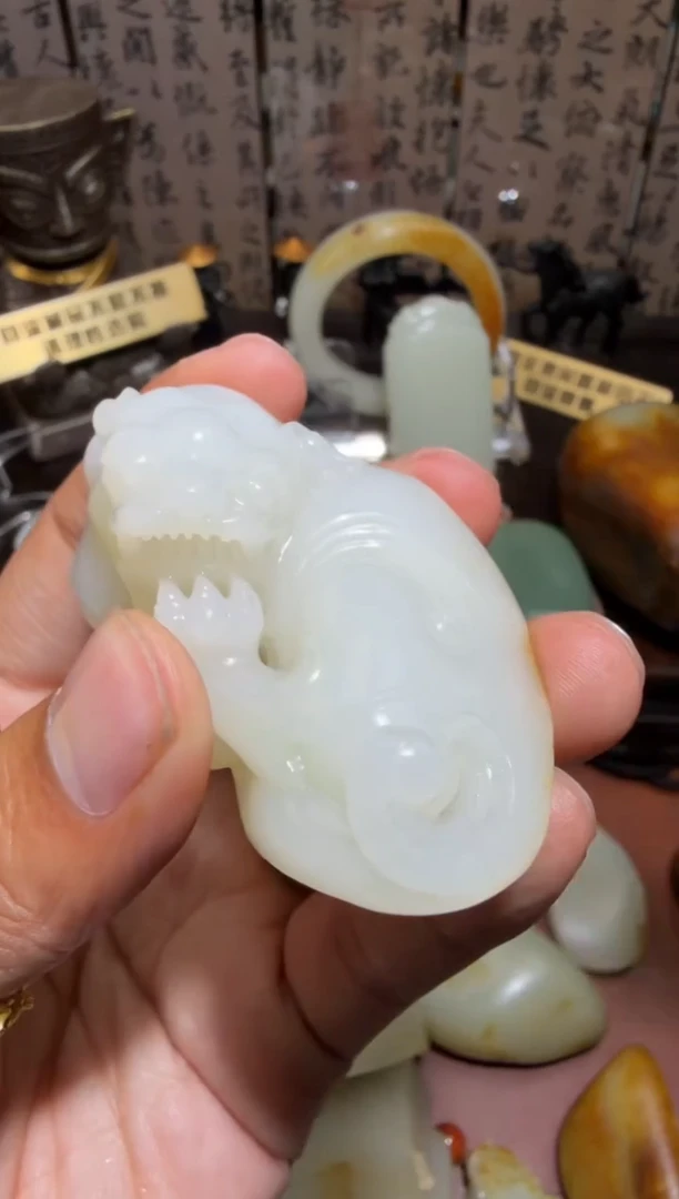未镶嵌和田玉挂件和田玉