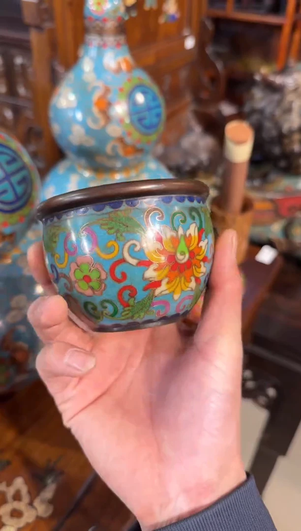 木木头款景泰蓝浅蓝缸168