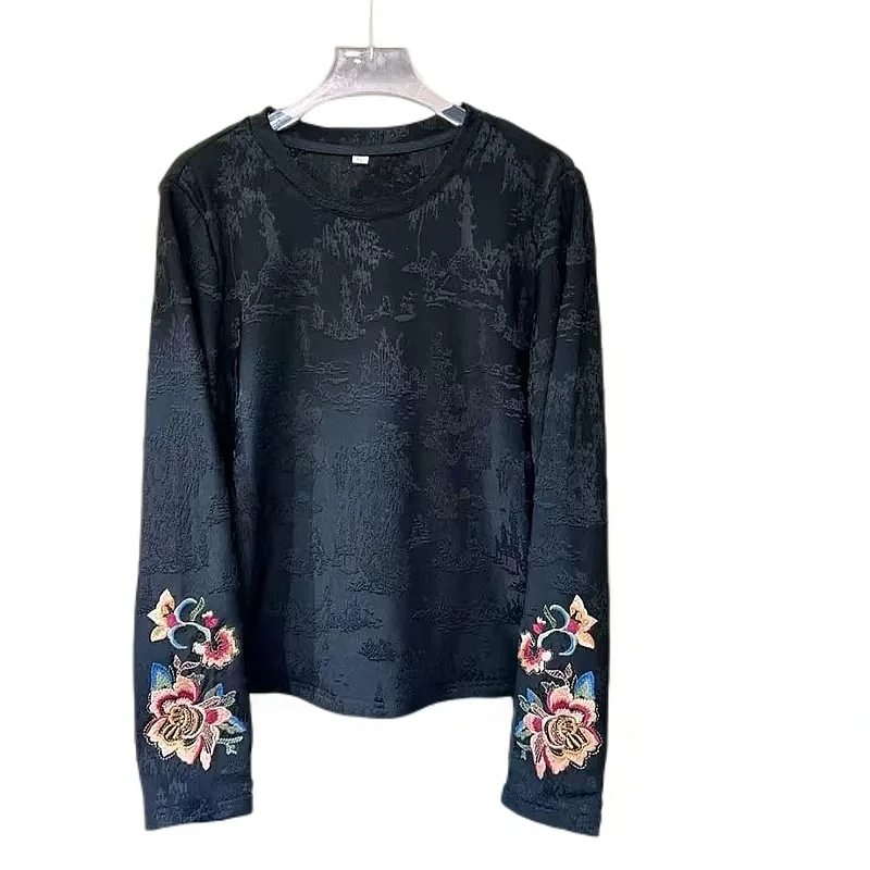 （绣娘）新中式时尚百搭显瘦加绒国风重工刺绣打底衫上衣