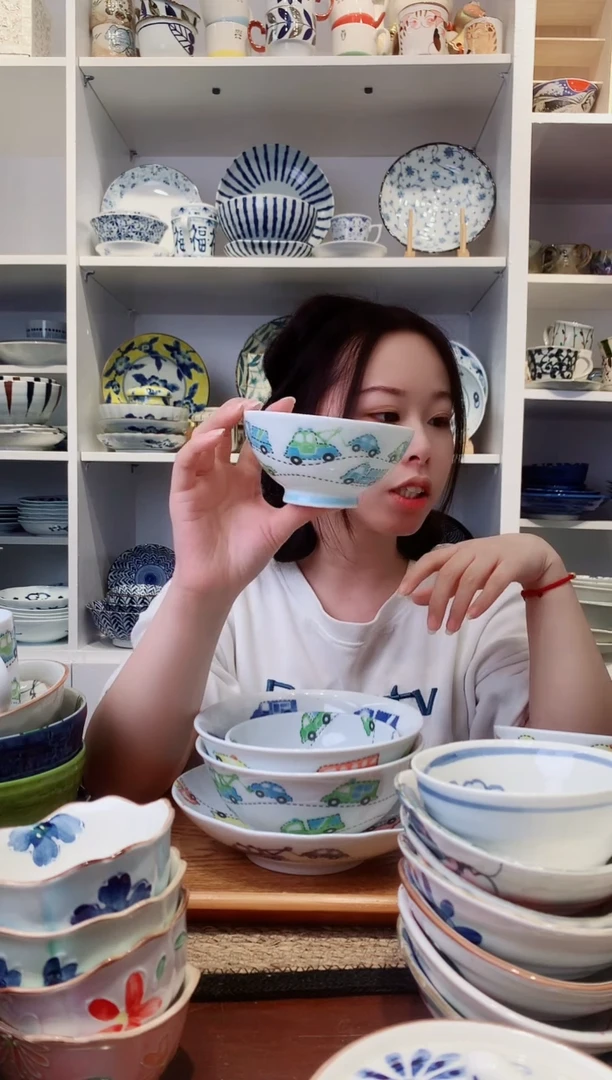 陶瓷日本进口绿色小汽车米饭碗