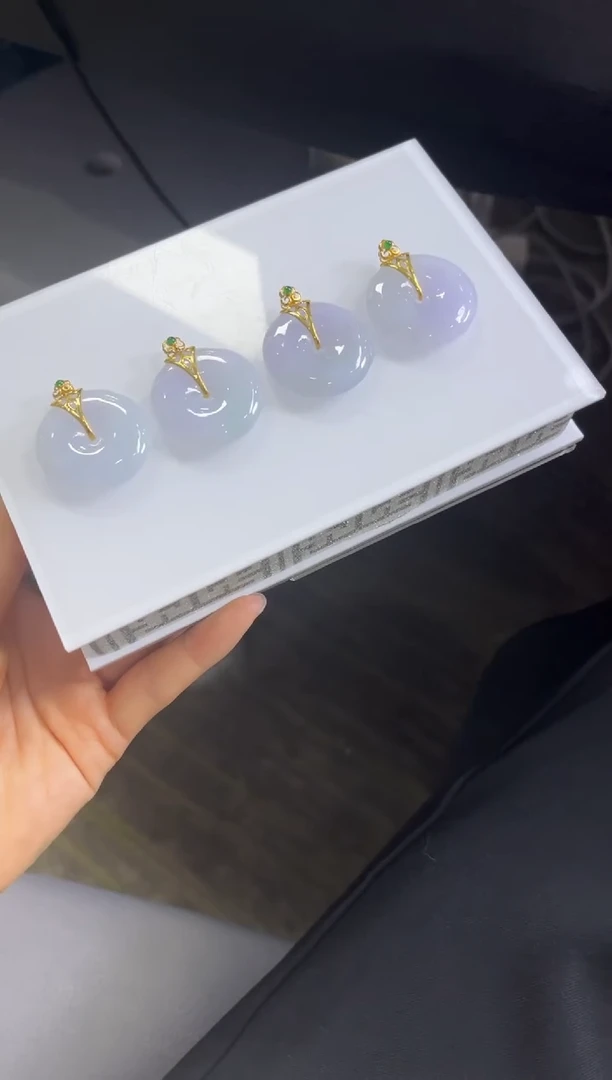 颈饰18K金镶嵌翡翠L43 /多样性发一件/配绳子