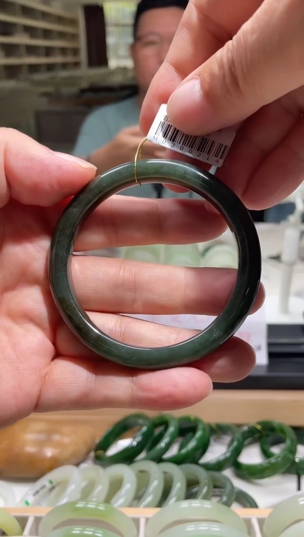 未镶嵌手镯和田玉60-61圈口 0214