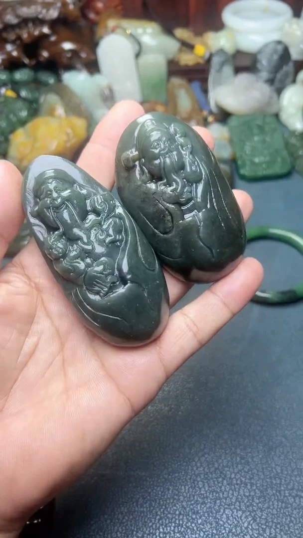 和田玉未镶嵌把件2