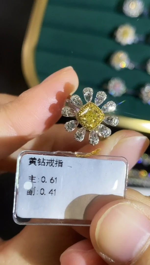 18K金镶嵌戒指钻石11