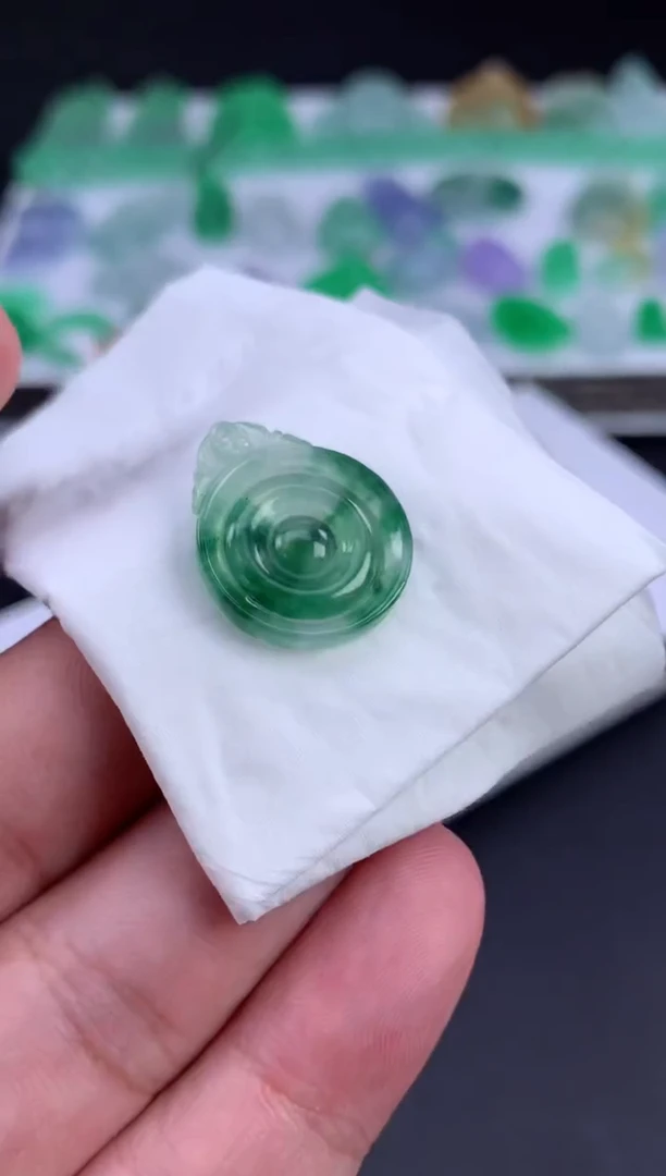 未镶嵌定制翡翠翡翠